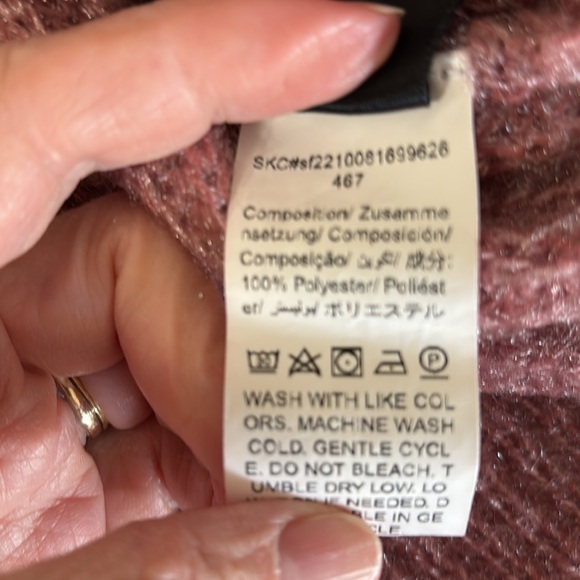 Shein Curve V-Neck Sweater - Picture 8 of 8